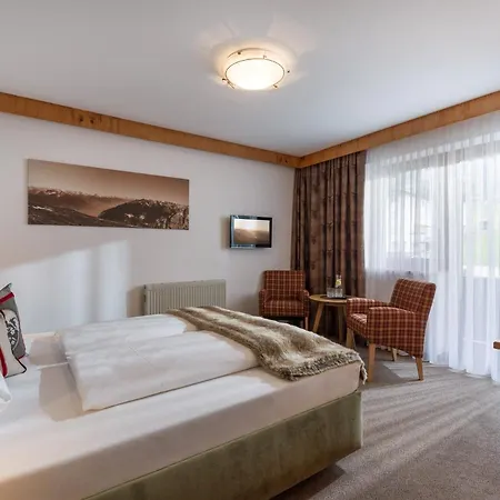 Отель Zillertal 3*