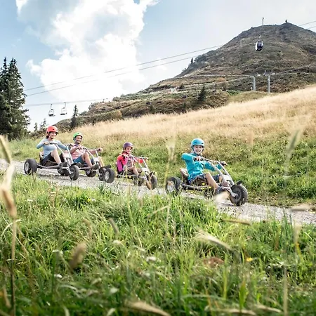 Hotel Landhaus Zillertal 3*